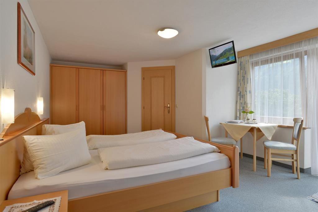 Bed & Breakfast Gaestehaus Hoamatl